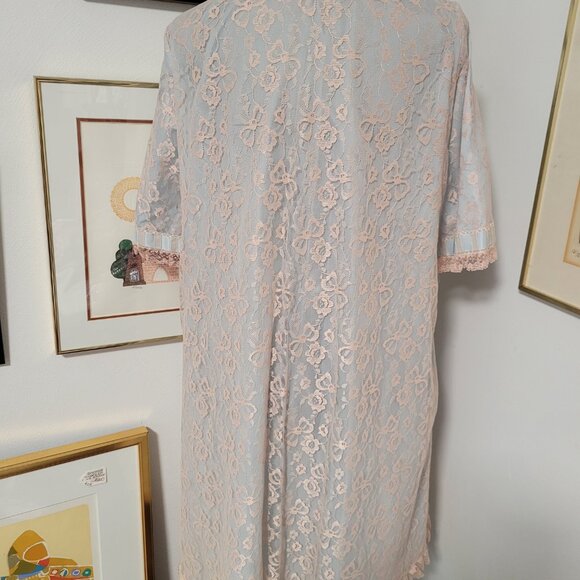 Saks Fifth Avenue Blue and Pink Lace Dressing Gown - Picture 7 of 7